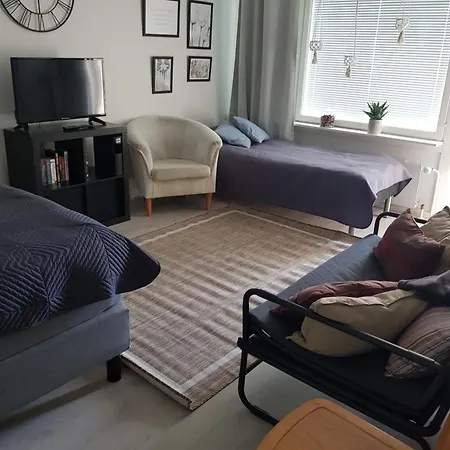 Kaarteen Yksioe Apartment